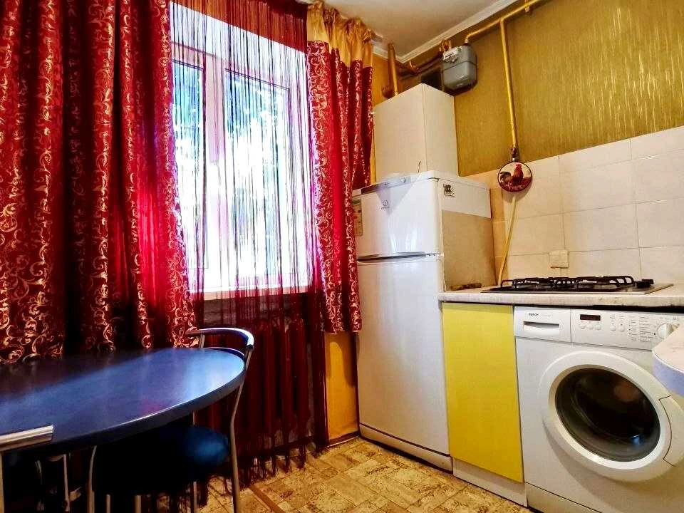 Квартира. Чернігів, Олександра Довженка вул. (Толстого)