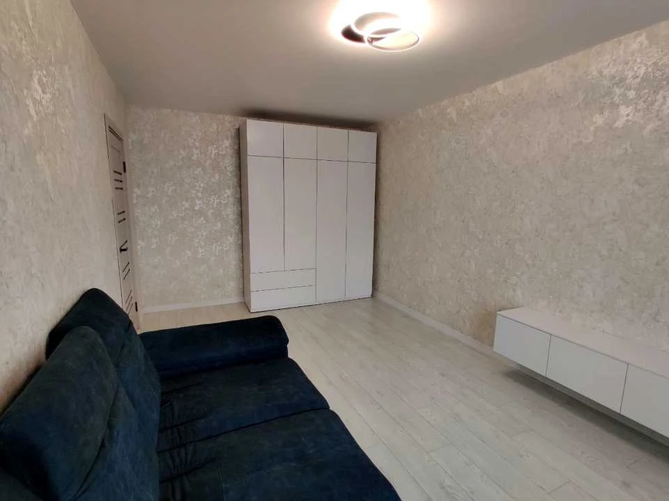 Квартира. Чернігів, Михайла Грушевського просп. (1 Травня)