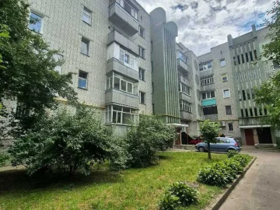 Квартира. Чернігів, Реміснича вул. (Комсомольська), 29 корпу