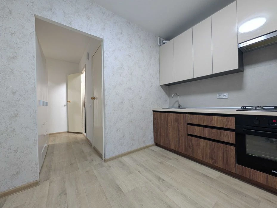 1-кімнатна квартира, вул. Пухова, 39 м², поруч Березовий Гай