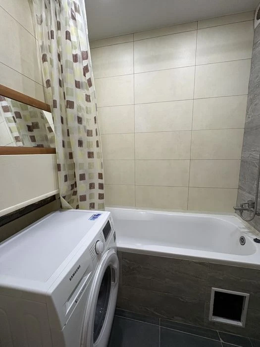 Продаж 3 к квартира вул Паркова(Савчука)7