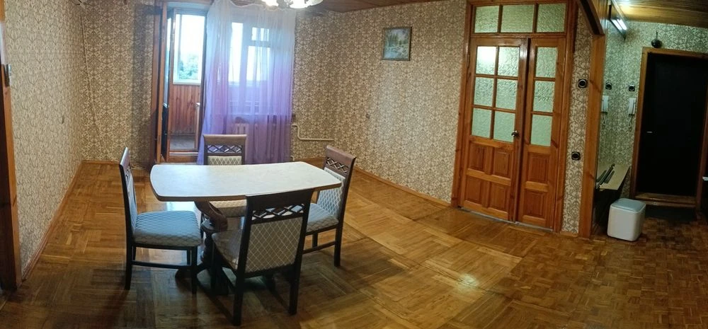 Продам 3-х кімнатну квартиру, 102,7 кв.м