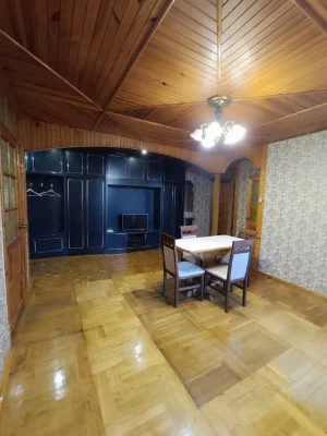Продам 3-х кімнатну квартиру, 102,7 кв.м