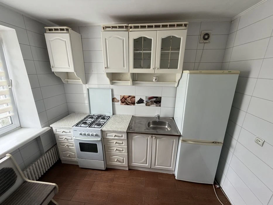 Продам 2 ком Градецкий Центр