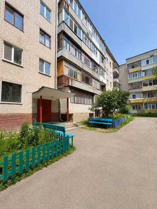Продається 2-кімнатна квартира по вул. Соборності (колишня Д