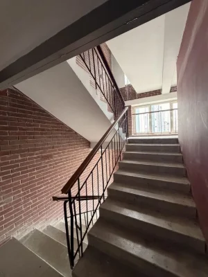 В продажу простора 3 кімнатна квартира