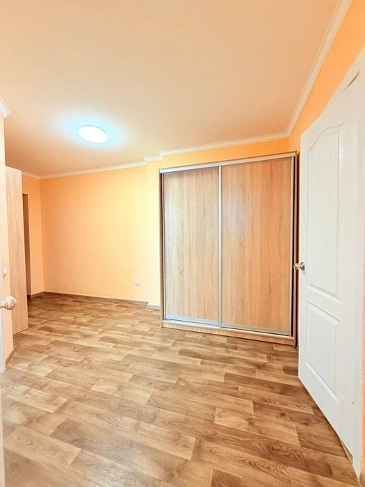 СРОЧНО!!Продаж гарної квартири 42м2