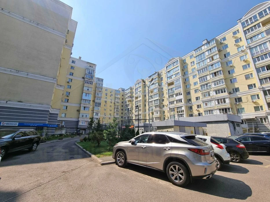 2 кімнатна квартира 86м2 з індивідуальним опаленням район Пр