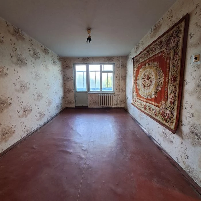 Продаж 2-кім кв по  пр. Миру