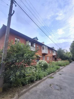 1 поверх Ремзавод Продаж 2 кім квартири