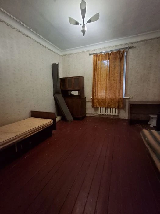 1 поверх Ремзавод Продаж 2 кім квартири