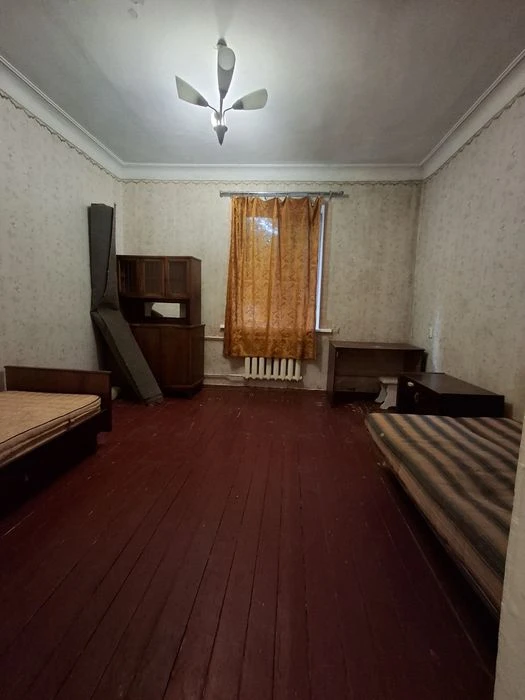 1 поверх Ремзавод Продаж 2 кім квартири