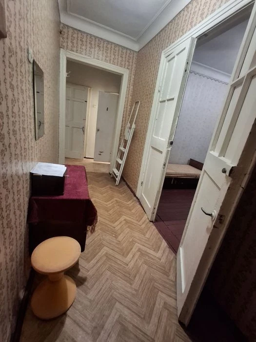 1 поверх Ремзавод Продаж 2 кім квартири