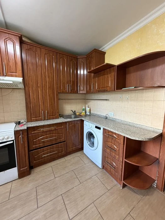 1 поверх.НОВИНКА Продаж гарної  1 кім