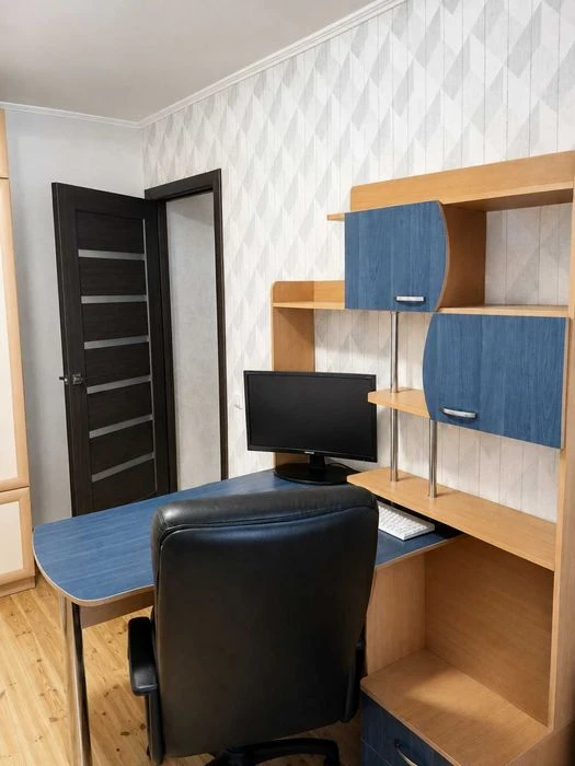 Продаж  трикімнатної квартири з топовою локацією ( проспект