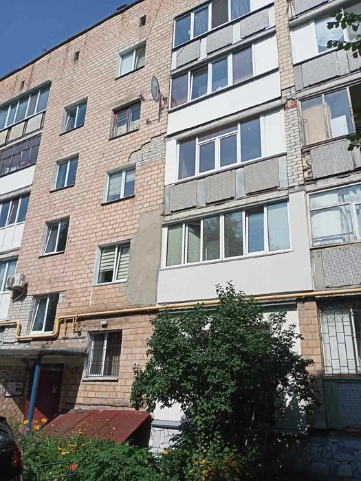 Продаж  трикімнатної квартири з топовою локацією ( проспект
