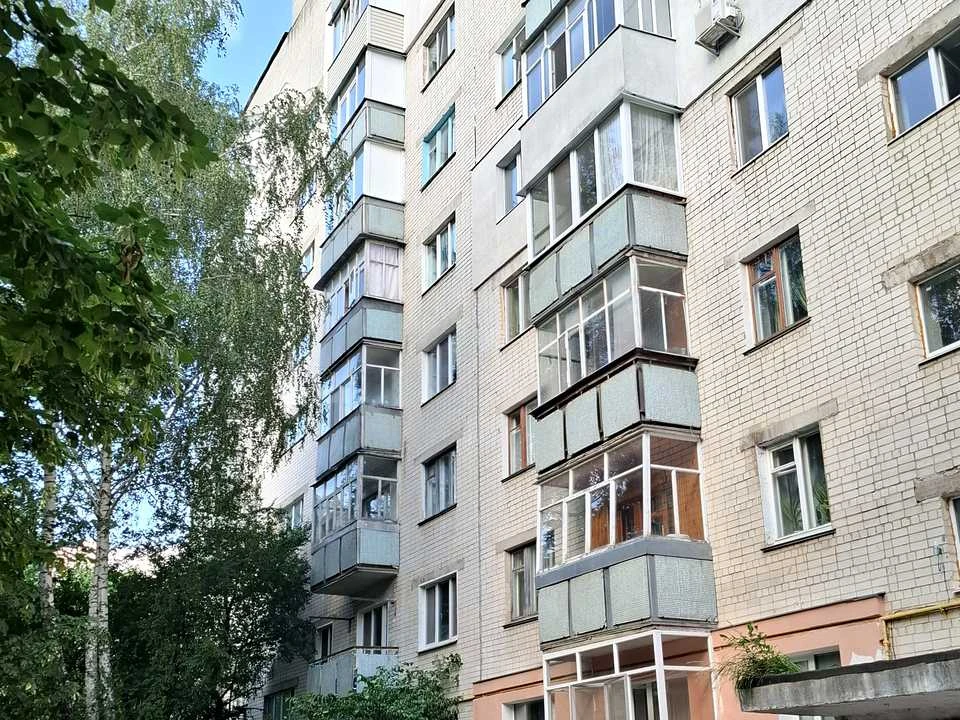 Квартира. Чернігів, Михайла Грушевського просп. (1 Травня)