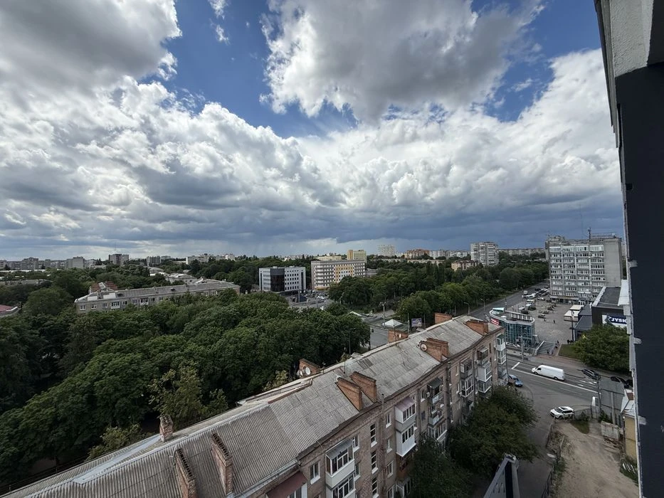 Продам видову 1 кімнатну квартиру в прекрасному елітному буд