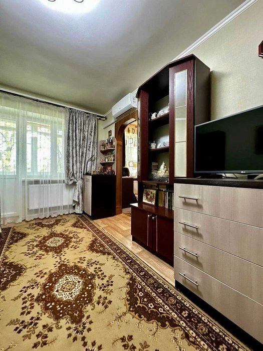 Продаж 1 кімнатна квартира з новим ремонтом,р-н Круг,Сертифі