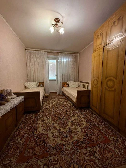 Ціна знижена! 3-кімнатної квартири в центрі міста, район 5 к