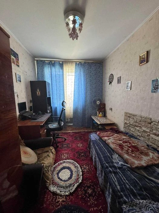 3-х кімнатна квартира по вул. Соборності ( цегла не кутова)
