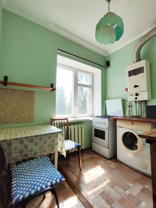4-кімнатна квартира 64 м² | проспект Лук'яненка | Район Нива
