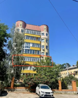 ТОР-ЦЕНТР-Продам квартиру 109,6м2 з автономним опаленням , 3