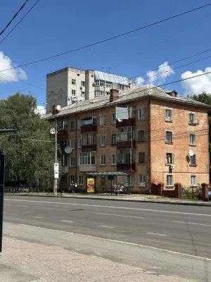 Центр Мазепи Привокзальний 2 кім квартира 4/4 ремонт меблі