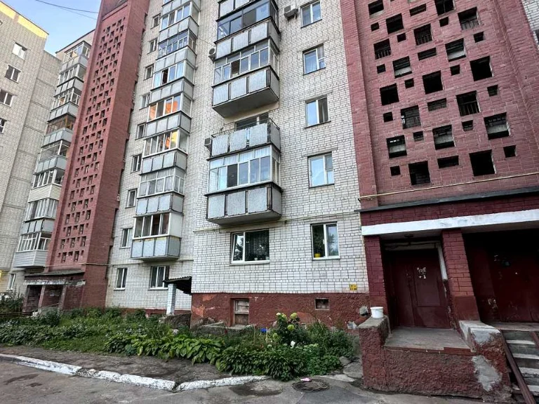 Квартира. Чернігів, Перемоги просп.