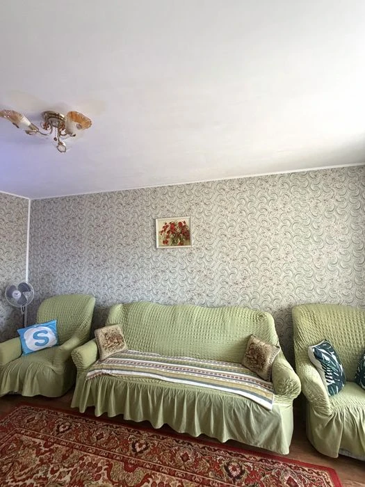 Продаж трикімнатної квартири Стрілецька Набережна