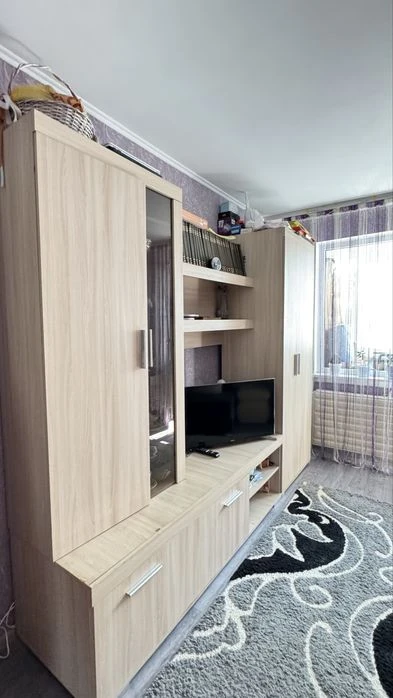 Продаж 2 - кімн. квартири , Л.Лукʼяненка, ринок Нива