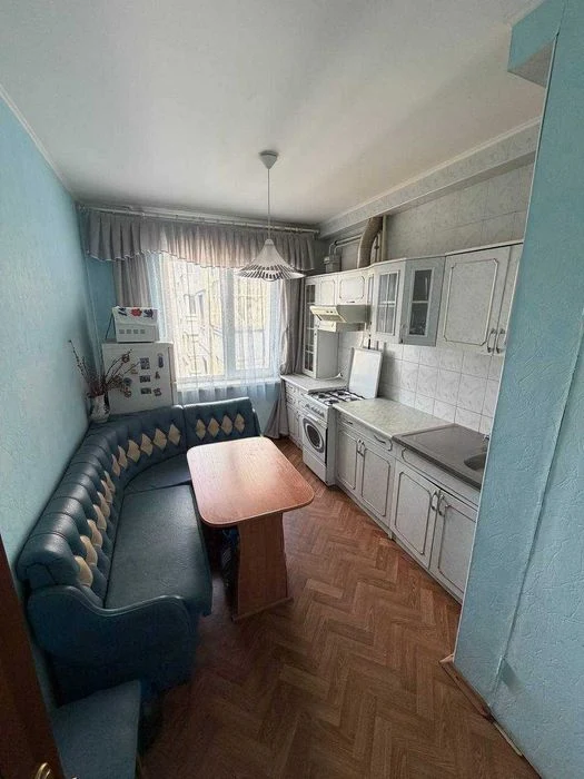Продам 3-х комн. квартиру, р-н Центр