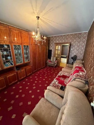Продам 3-х комн. квартиру, р-н Центр