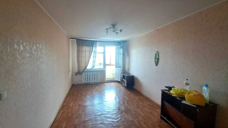 СМ Продам 2 кімнатну квартиру 46 м2 Роздільні кімнати