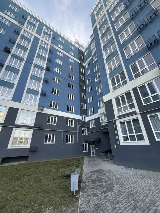 Продам 2-х кімнатну квартиру по вул. Лісова, 42