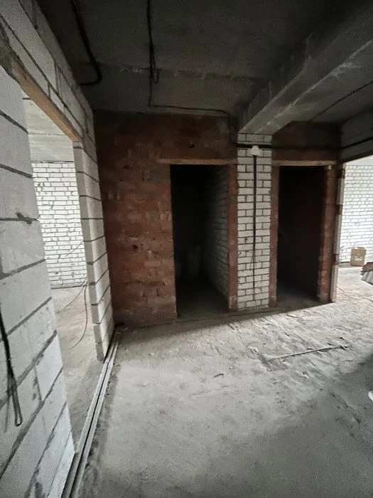 Продам 2-х кімнатну квартиру по вул. Лісова, 42