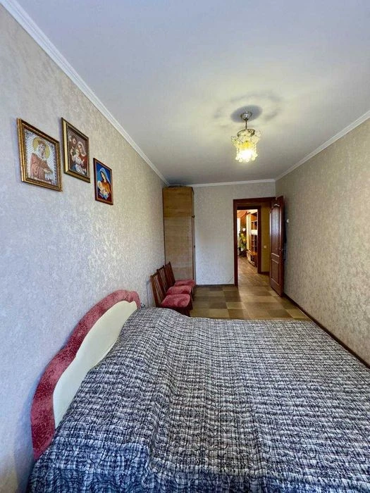Продаж 2-кім квартири з меблями та технікою!