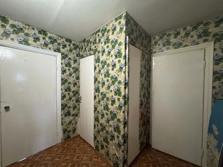 Продаж 3-кімнатної квартири 68 м² у цегляному будинку біля 2