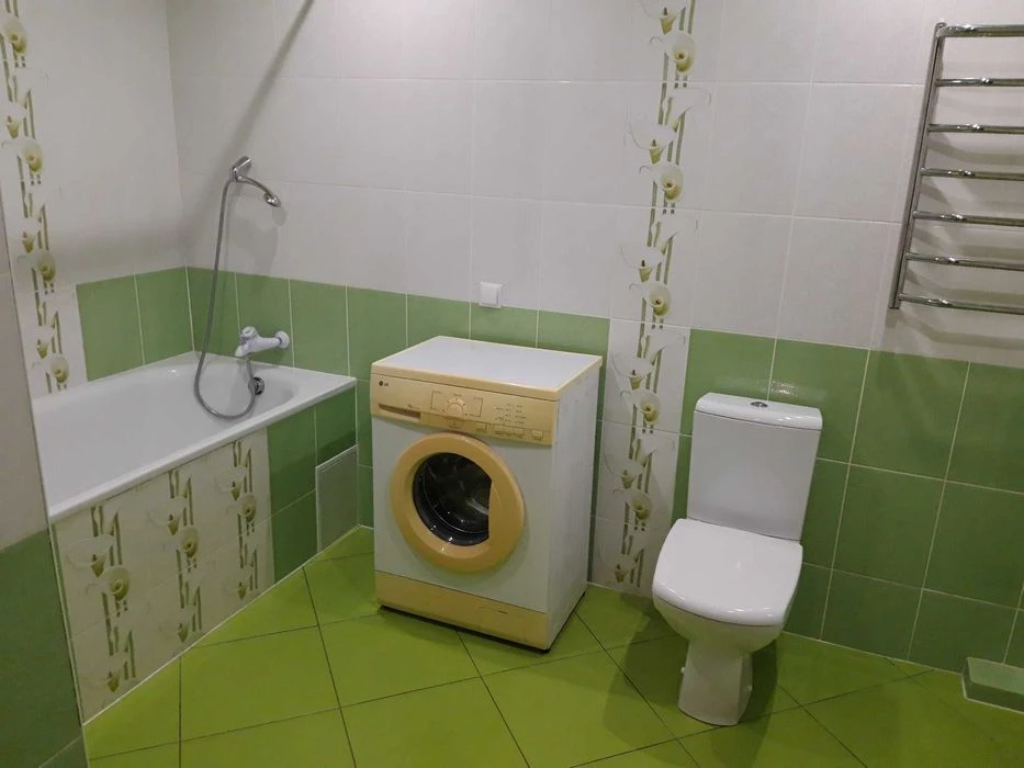 2-кімн.кв. 84 м2 в Чернігові. Центр. Автономка. Ремонт