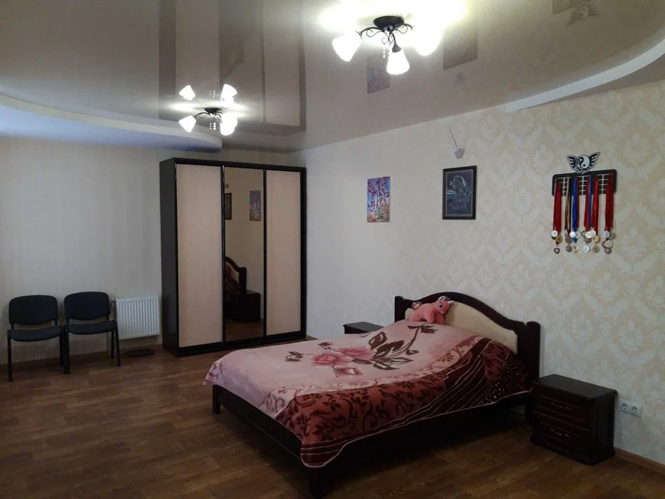 2-кімн.кв. 84 м2 в Чернігові. Центр. Автономка. Ремонт