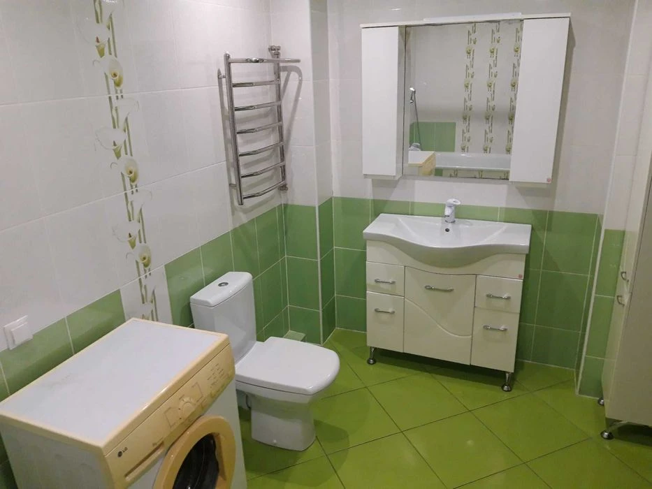 2-кімн.кв. 84 м2 в Чернігові. Центр. Автономка. Ремонт