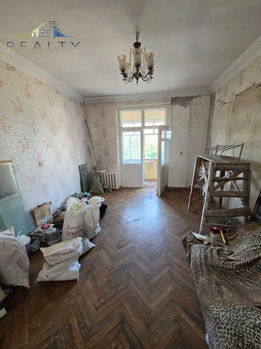 Продажа 4-комнатной сталинки.Проспект Соборный (213-215-164)