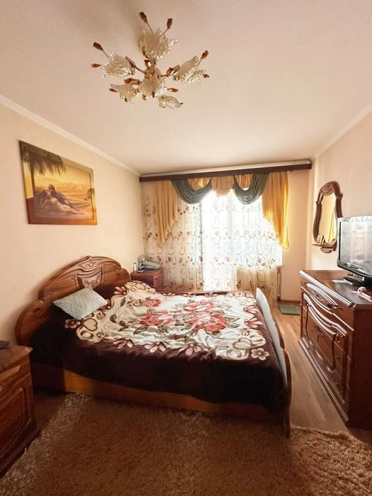Продаж 3кім по вул. Красносільського. Автономна. Масани. єОс