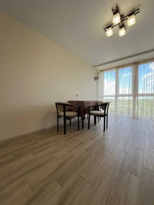 Продається простора 2-на квартира 83,3 м² з автономним опале