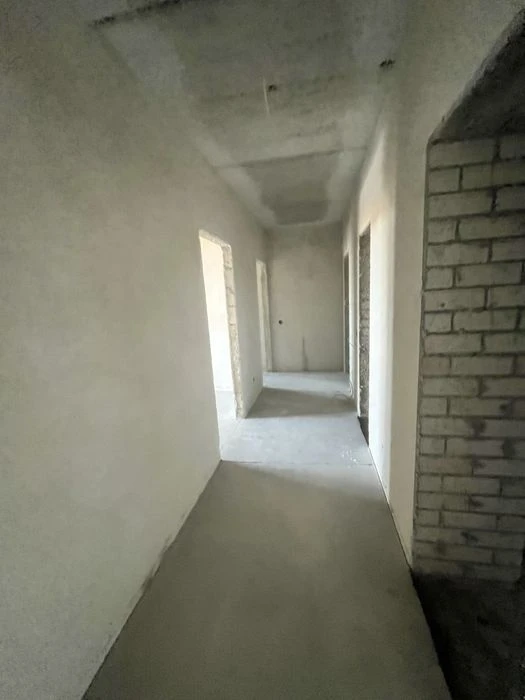 Продам 3- кімнатну квартиру в центрі міста
