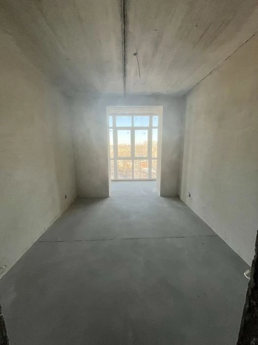 Продам 3- кімнатну квартиру в центрі міста
