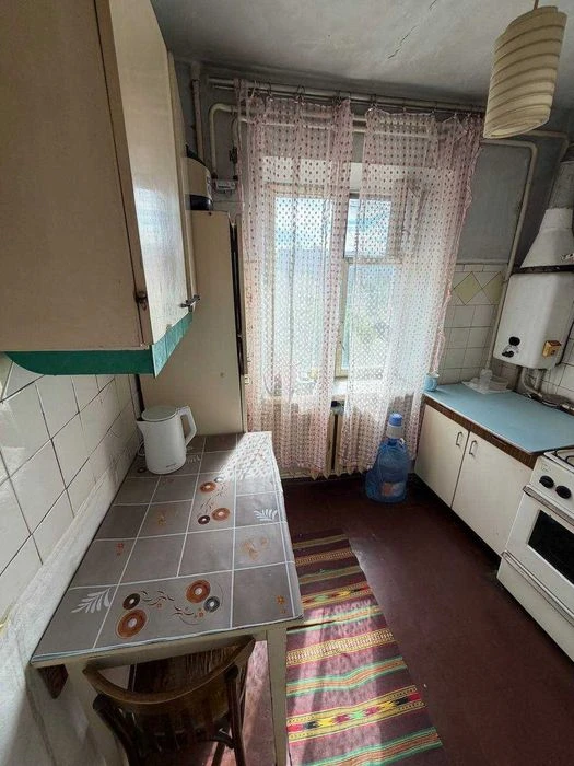 Продам 3-х комн. квартиру, р-н Площадь, Вал