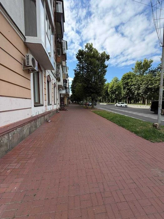 Продам 3-х комн. квартиру, р-н Площадь, Вал