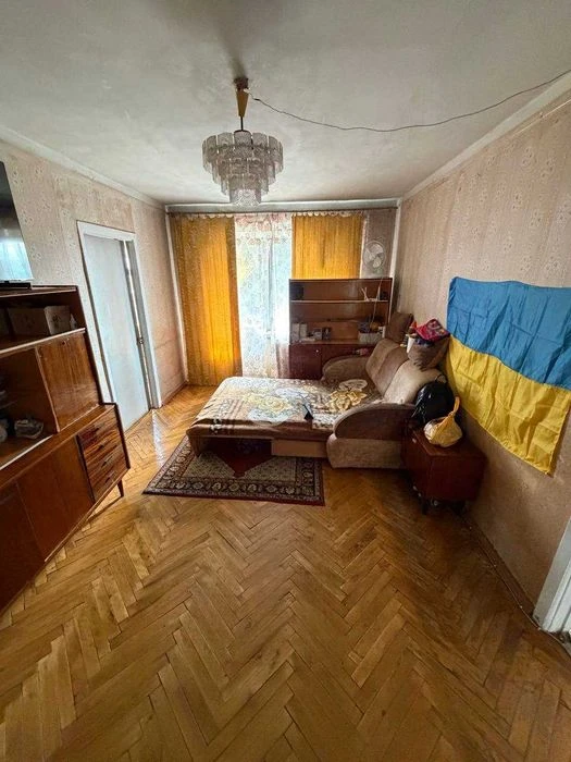Продам 3-х комн. квартиру, р-н Площадь, Вал