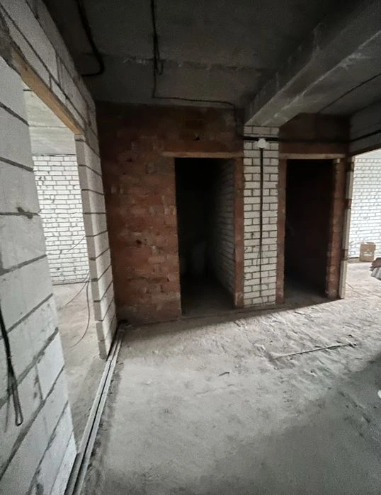 Продам двухкомнатную квартиру р-н Голливуда